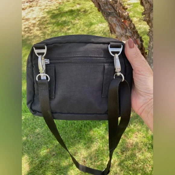 😎Baggallini Mini Cross Body Black - Picture 4 of 15